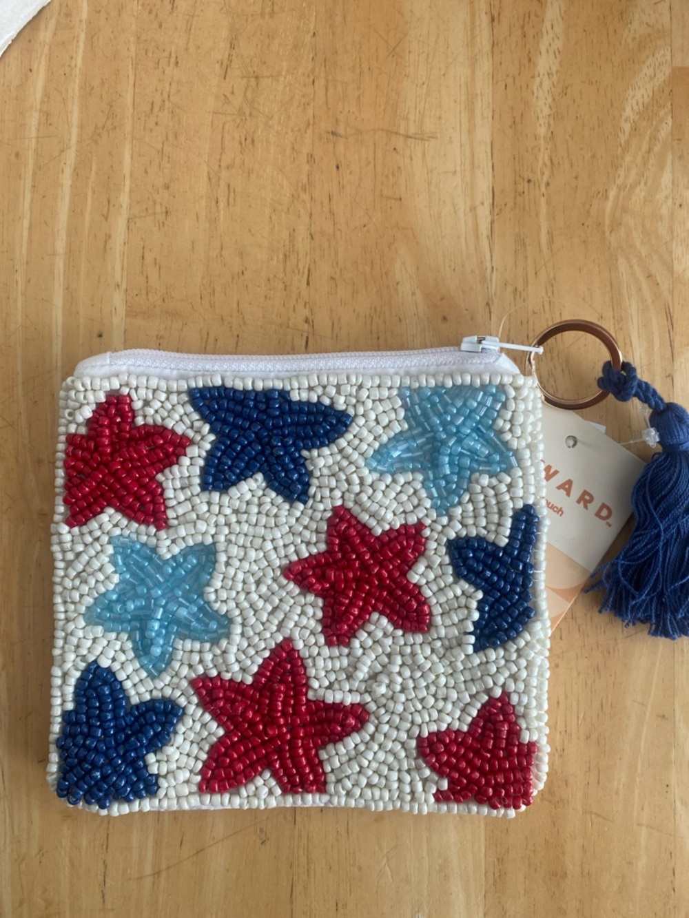 Beaded Star pattern zippered pouch with tassel Patriotic. NWT about 5x4.75 - Picture 3 of 5